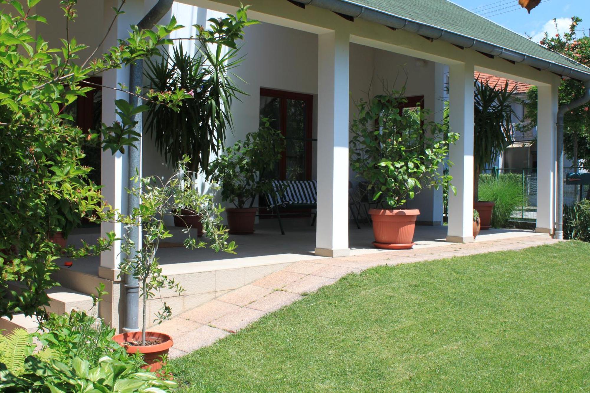Boulevard Garden House - Free And Save Parking In The Locked Yard Ćuprija Exterior foto