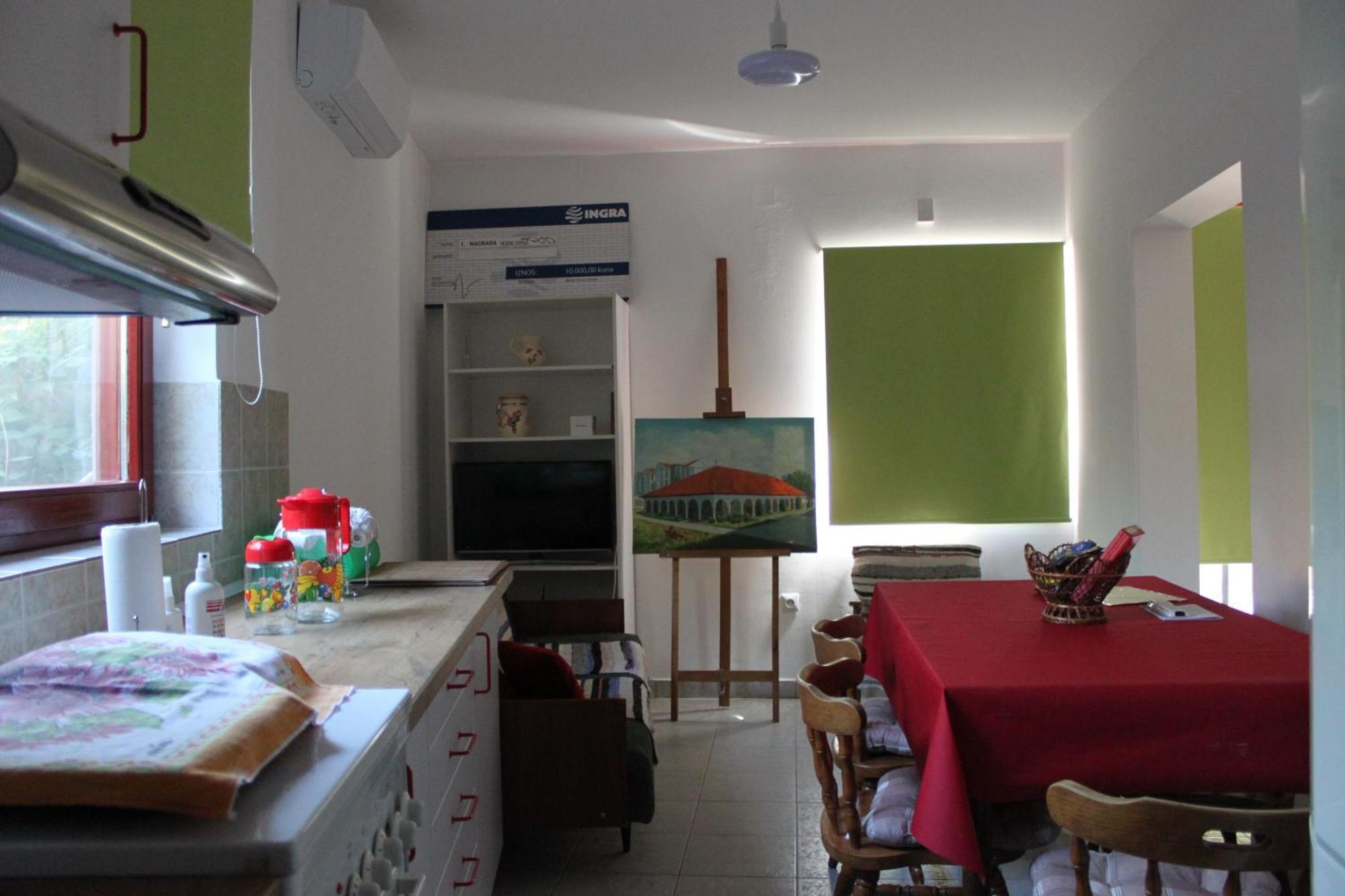 Boulevard Garden House - Free And Save Parking In The Locked Yard Ćuprija Exterior foto